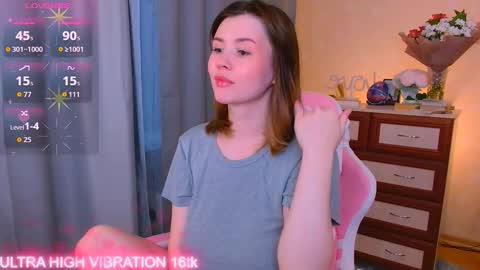 Snapshot of cutie_mili chatting on 15, 10, 2025 mili online show from 15, 10, 2025