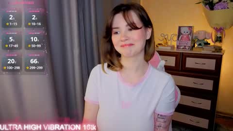 Snapshot of cutie_mili chatting on 22, 10, 2025 mili online show from 22, 10, 2025