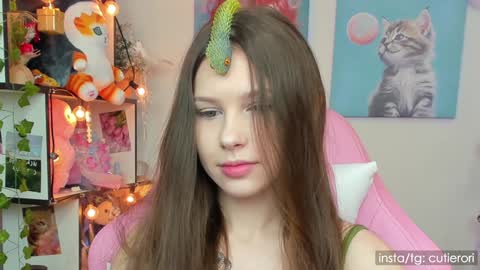 Snapshot of cutierori chatting on 29, 12, 2024 Rori Instagram cutierori online show from 29, 12, 2024