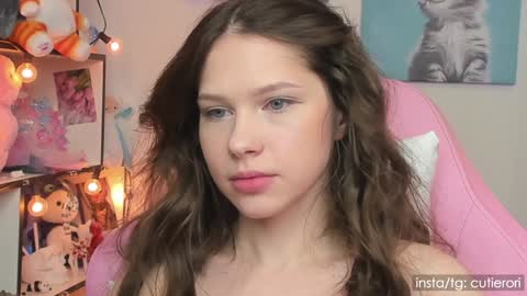 Snapshot of cutierori chatting on 6, 2, 2025 Rori Instagram cutierori online show from 6, 2, 2025