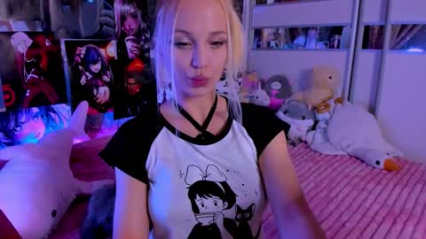 Snapshot of cuttie_ponyy chatting on 30, 10, 2025 Nora online show from 30, 10, 2025