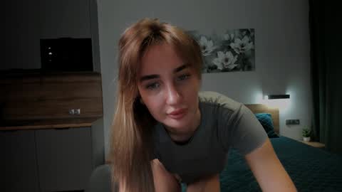 CuttieChloe online show from 30, 1, 2025