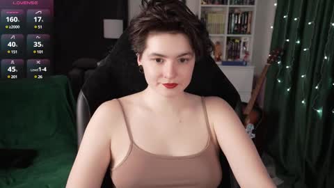 Helen Blossom online show from 25, 2, 2025