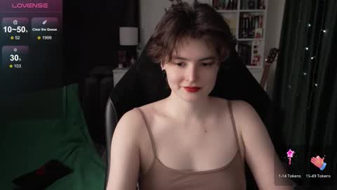 Helen Blossom online show from 17, 11, 2025