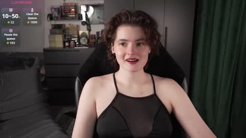 Snapshot of cybersamuraii chatting on 5, 3, 2026 Helen Blossom online show from 5, 3, 2026