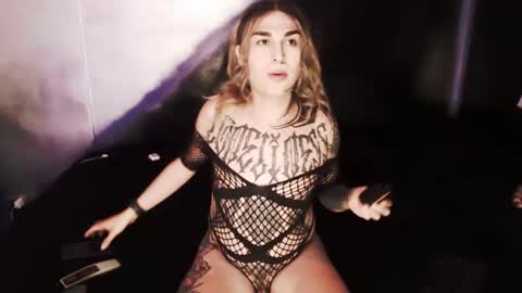 Snapshot of cybertrouble_ chatting on 11, 1, 2025 Nikki online show from 11, 1, 2025