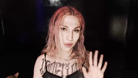 Snapshot of cybertrouble_ chatting on 31, 10, 2025 Nikki online show from 31, 10, 2025