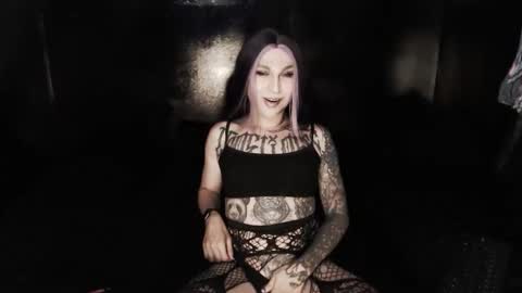 Snapshot of cybertrouble_ chatting on 27, 3, 2026 Nikki online show from 27, 3, 2026