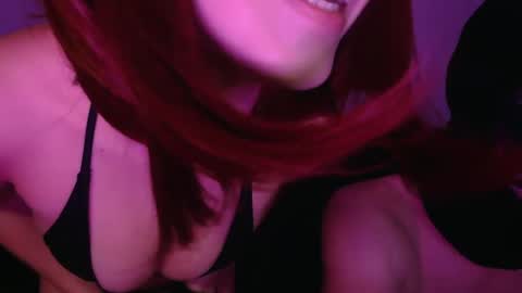 Snapshot of cybertwo2_ chatting on 22, 10, 2025 cybertwo online show from 22, 10, 2025