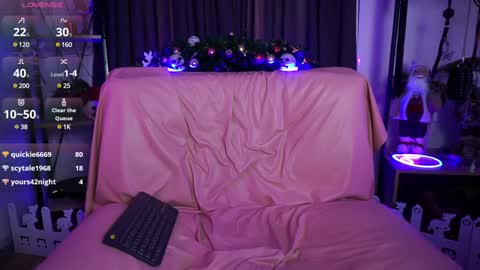 Lily Goddess online show from 29, 12, 2024