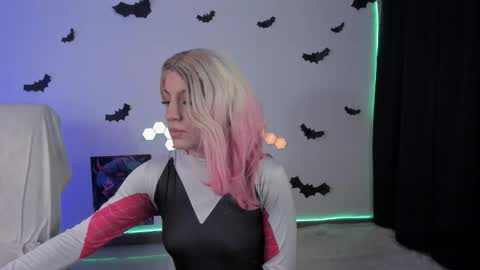  cyber zoe   online show from 19, 10, 2025