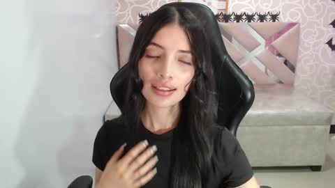 CINTIA ARAUJO online show from 23, 10, 2025