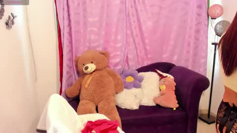 Cynthia online show from 22, 10, 2025