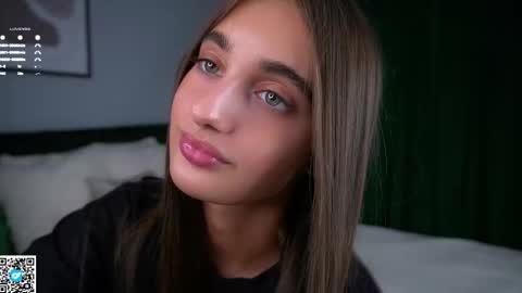 Isabella online show from 19, 10, 2025