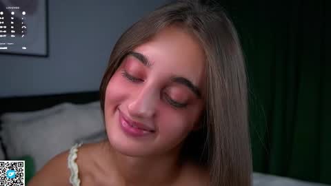 Isabella online show from 24, 10, 2025