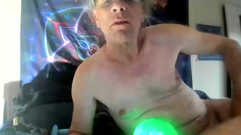 Andrew Thomas online show from 19, 10, 2025