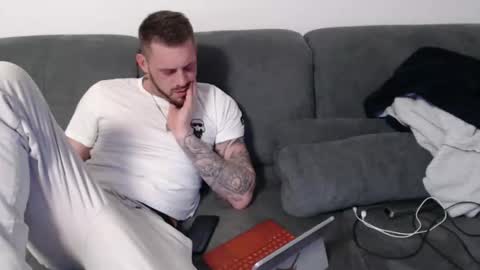 Snapshot of d3niis77 chatting on 17, 12, 2025 d3niis77 online show from 17, 12, 2025