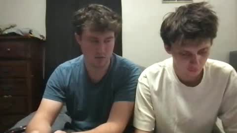 Snapshot of d_dart chatting on 28, 10, 2025 Aeboy12 online show from 28, 10, 2025