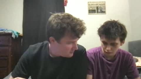 Snapshot of d_dart chatting on 2, 11, 2025 Aeboy12 online show from 2, 11, 2025