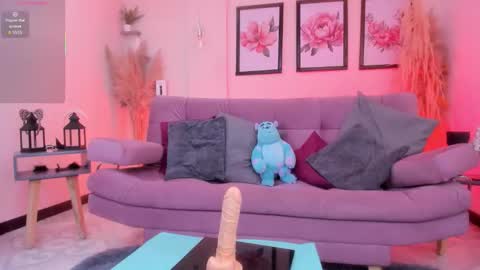 Daniela  online show from 7, 11, 2025