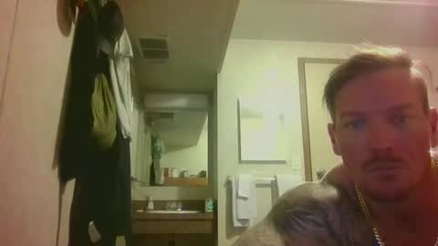 Snapshot of daddybazuka chatting on 7, 10, 2025 daddybazuka online show from 7, 10, 2025