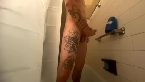 Snapshot of daddybojanglez chatting on 9, 11, 2025 daddybojanglez online show from 9, 11, 2025