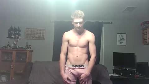 Snapshot of daddybryce0 chatting on 15, 12, 2025 daddybryce0 online show from 15, 12, 2025