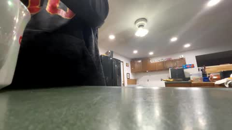 Snapshot of daddydic120402 chatting on 3, 11, 2025 daddydic120402 online show from 3, 11, 2025