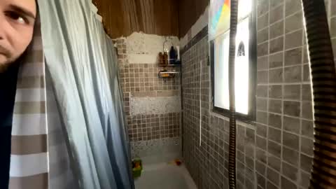 Snapshot of daddydic120402 chatting on 7, 11, 2025 daddydic120402 online show from 7, 11, 2025