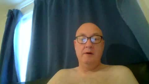 daddyhere4uall6 online show from 13, 10, 2025