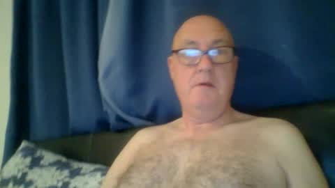 daddyhere4uall6 online show from 23, 11, 2025