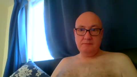 daddyhere4uall6 online show from 26, 11, 2025