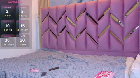 Snapshot of daddyissuesss_ chatting on 11, 10, 2025 JAZMIN online show from 11, 10, 2025