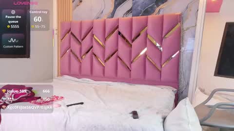 Snapshot of daddyissuesss_ chatting on 15, 10, 2025 JAZMIN online show from 15, 10, 2025