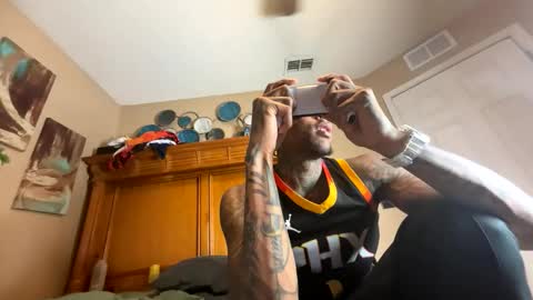 sexy tatted king bbc online show from 12, 11, 2025