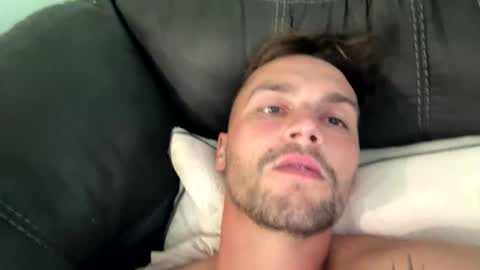 Snapshot of daddyjusti15 chatting on 14, 10, 2025 daddyjusti15 online show from 14, 10, 2025
