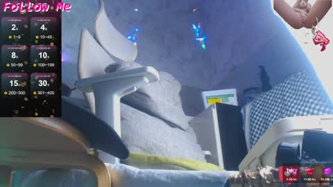 Tracey and Eve purple online show from 5, 2, 2025