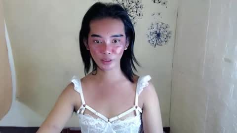 daddys_lil_monsterxxx online show from 4, 2, 2026