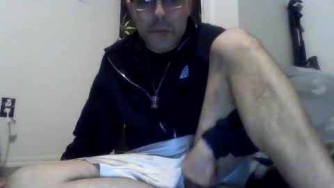 Snapshot of daddysbeautifulboy chatting on 6, 4, 2026 BeauTifulBoy97 online show from 6, 4, 2026