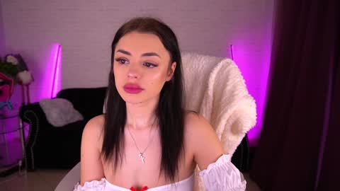 daenerys_daen online show from 19, 12, 2024