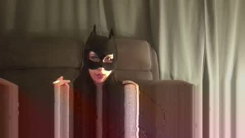 dafinescudaniela54 online show from 5, 2, 2026