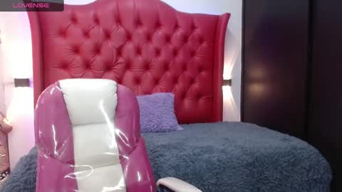 dafne online show from 8, 10, 2025