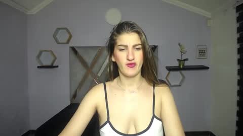 Dafne Castro online show from 28, 9, 2025