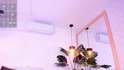 dafne_hillss online show from 20, 3, 2026