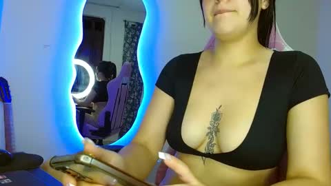 Snapshot of dafne_hot77 chatting on 4, 2, 2025 dafne_hot77 online show from 4, 2, 2025