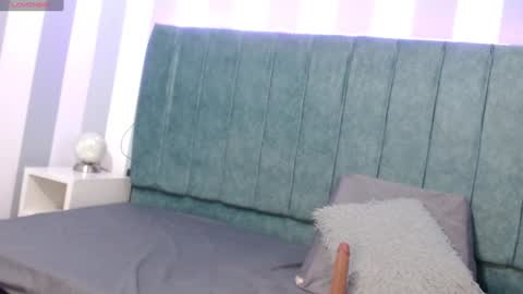 dafnee_e online show from 4, 12, 2024