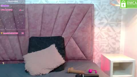 dafnee_e online show from 23, 2, 2025