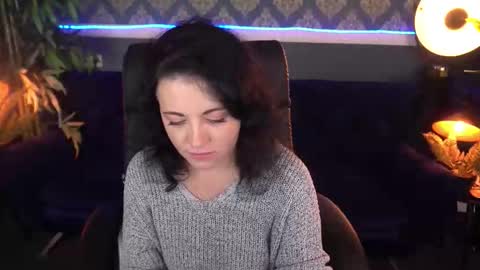 Dafni Mon online show from 24, 11, 2025