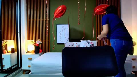  Dahiana  online show from 8, 2, 2025