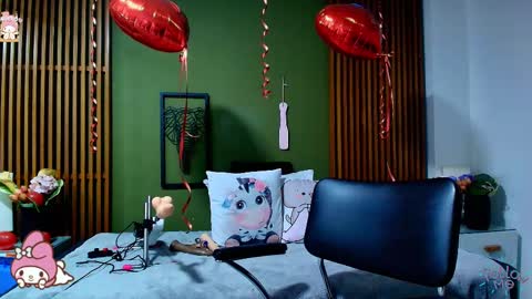  Dahiana  online show from 12, 2, 2025